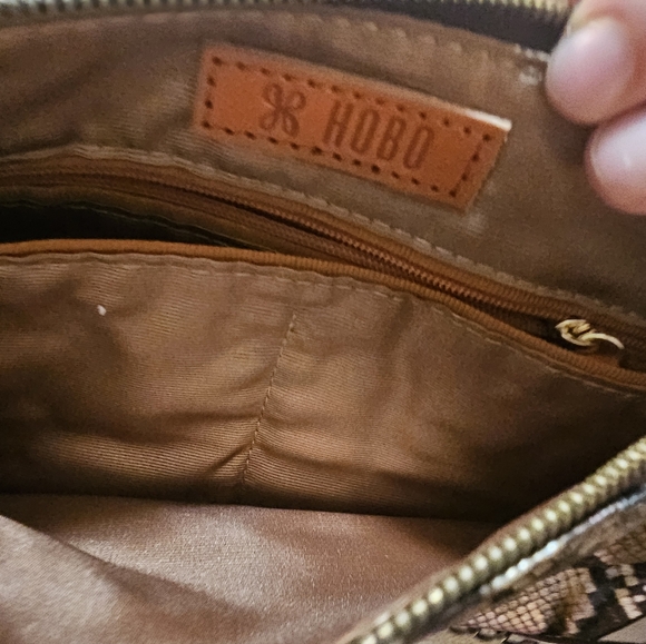 Authentic Hobo Cross Body Bag NWT - Picture 7 of 10